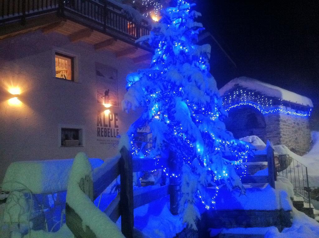Alpe Rebelle Bed & Breakfast Bionaz Exterior photo