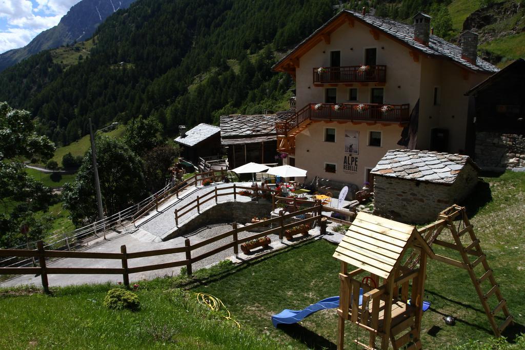 Alpe Rebelle Bed & Breakfast Bionaz Exterior photo